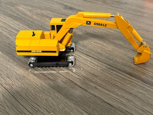 Ertl John Deere 690D LC Excavator - 第 2/9 張圖片