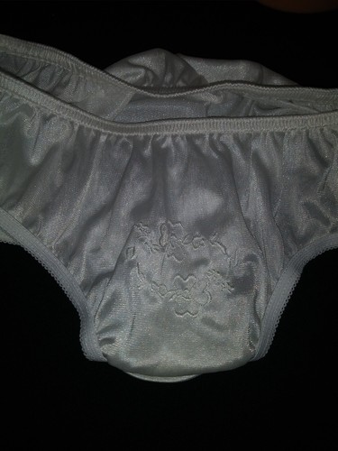 vtg silky Shiny Bubble Back panties Shine Skins nylon Panties Lingerie - Picture 3 of 10