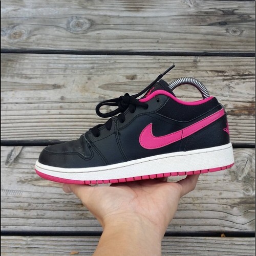 jordan 1 vivid pink