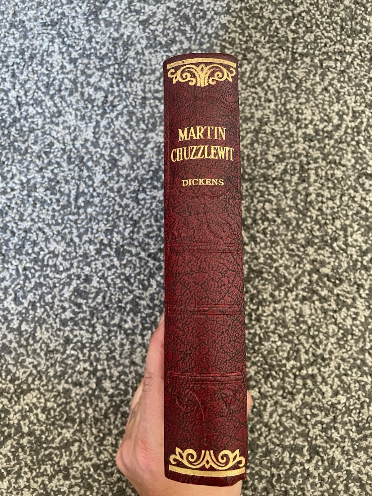 Charles Dickens Classic Duo: Bleak House & Martin Chuzzlewit – Vintage Leather image 8