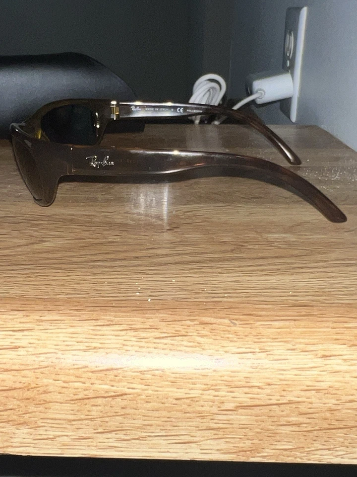 Ray-Ban RB4033 Foto 3 de 4