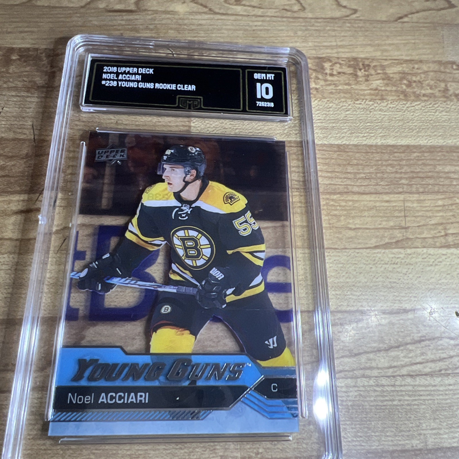 2016-17 Upper Deck - Young Guns Noel Acciari #238 Clear Cut (RC)