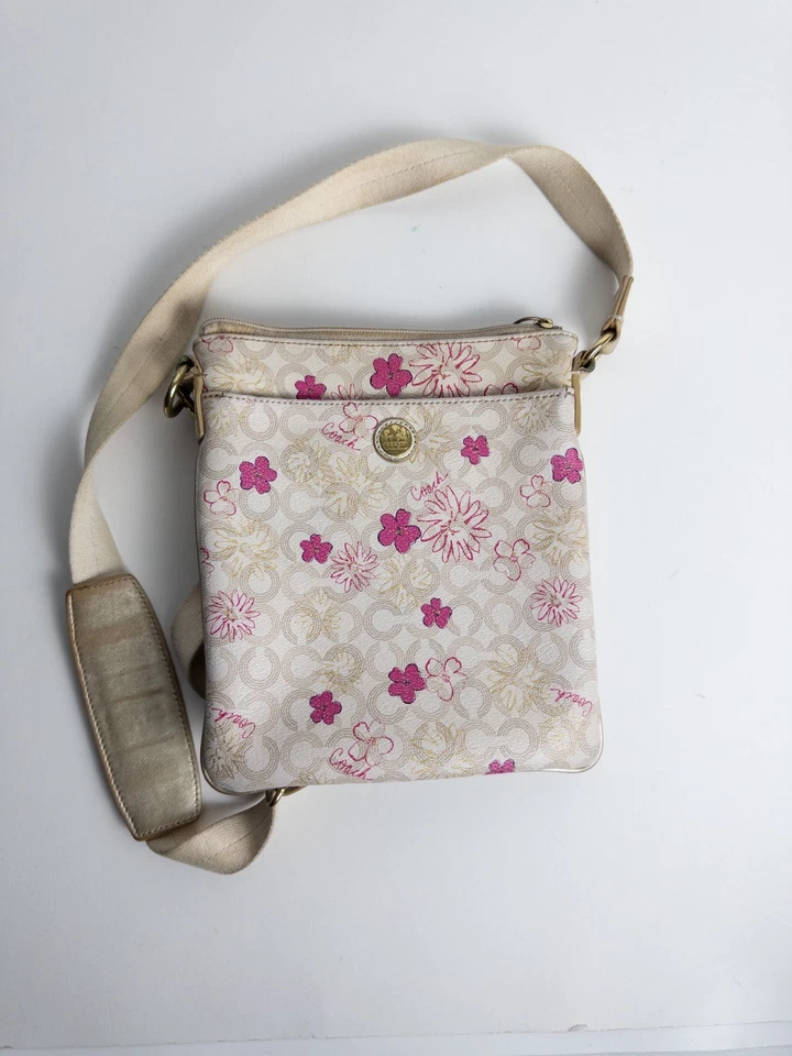 Coach Waverly Flower Floral PvVC Crossbody SwingPack Ivory - Image 3 of 4