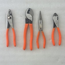 Matco Tools 4 Piece Universal Pliers Set - Green Matco Tools 4 Piece Universal Pliers Set - Green