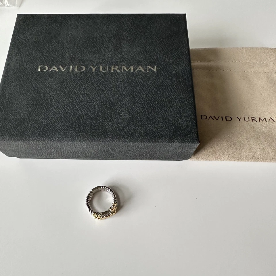 Anillo David Yurman Tres Filas Plata de Ley y Oro Amarillo 18K y Diamantes Talla 8 Foto 3 de 4