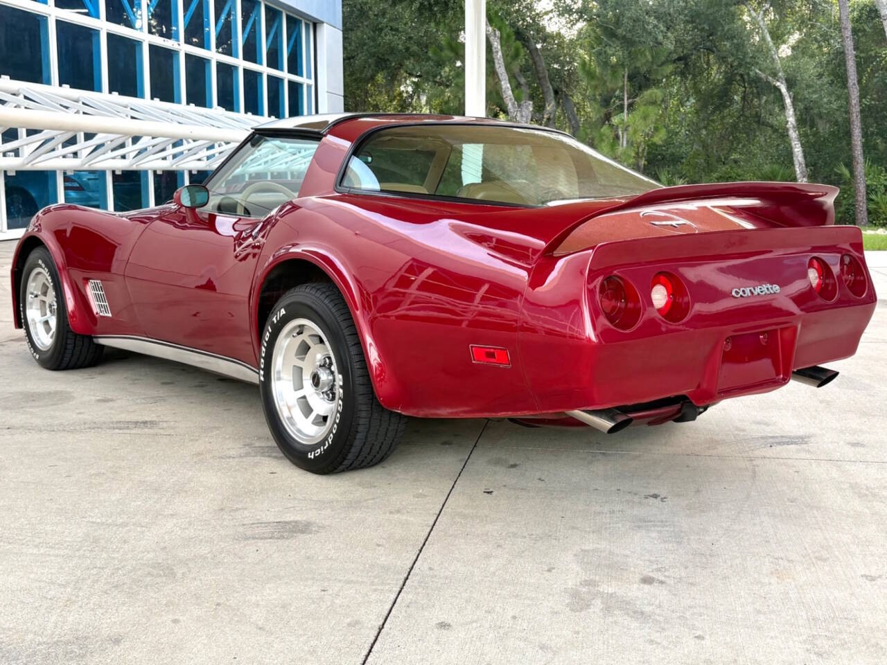 1980 Crystal Claret Chevrolet Corvette   | C3 Corvette Photo 9
