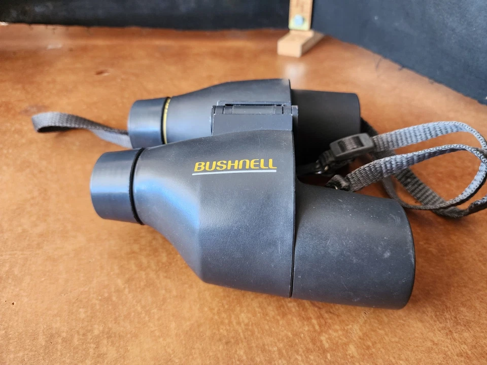 Bushnell Spectator Plus 7x35 Binoculars with Case, Strap, & Manual  - Image 4 of 4