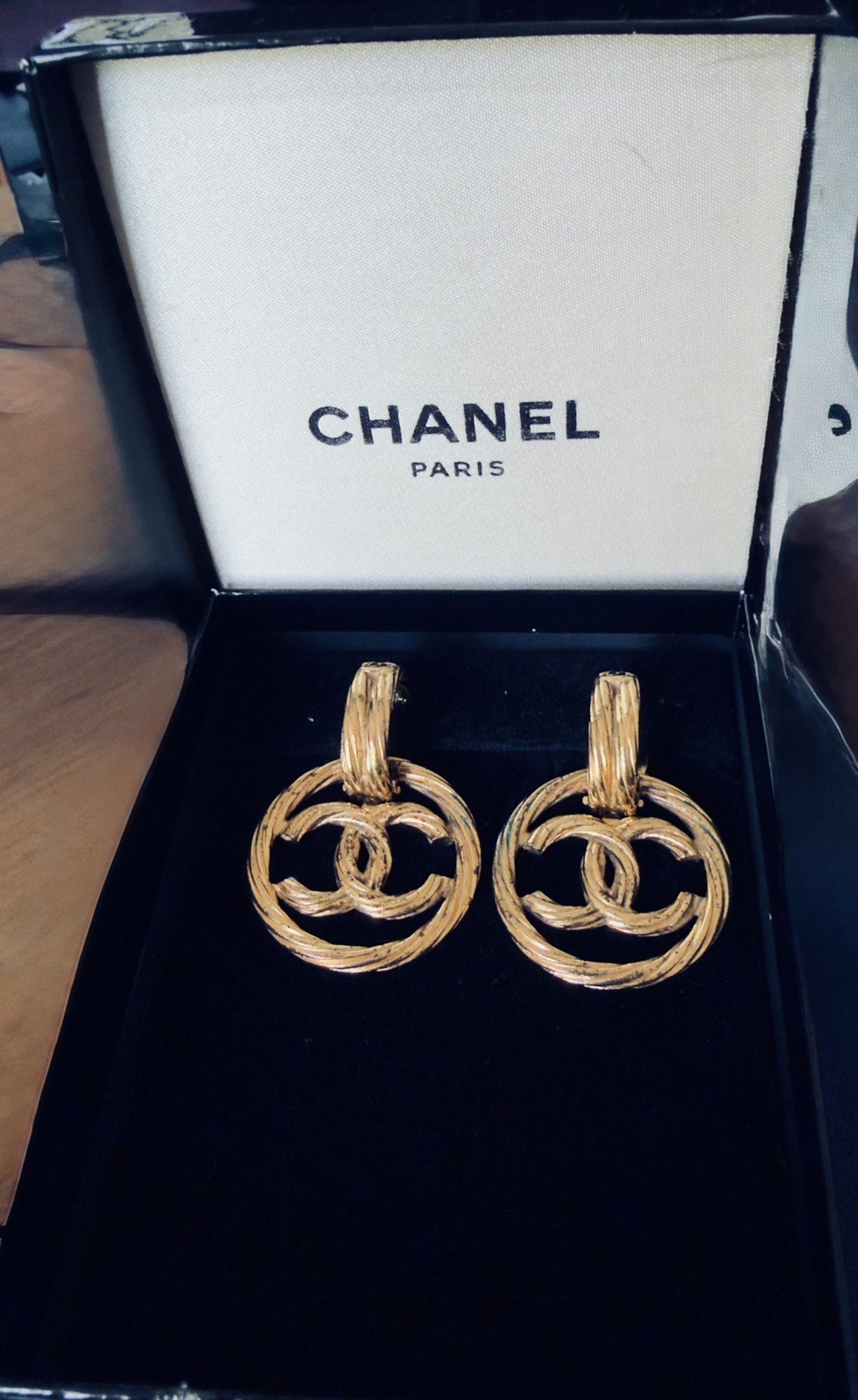 CHANEL Loop Earrings - image 6
