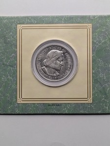 U.S. mint 1893 type B Colombian Exposition Half Dollar 90% BU. Original book.