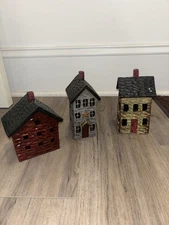 Set Of 3 Primitive Saltbox Houses Decorative Figures