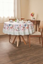 Rectangle Floral tablecloth with print of wild flowers.