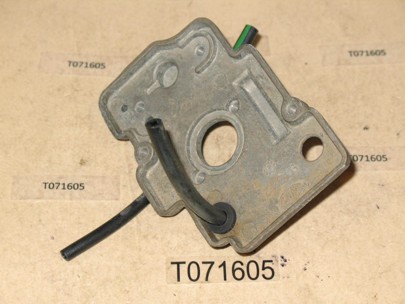 OEM Genuine HOMELITE A94673 plate, carburetor chamber & hoses 330