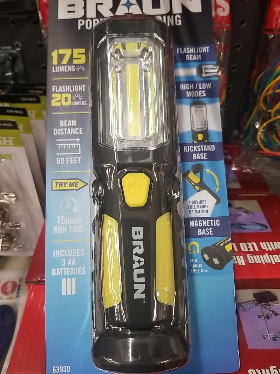 Braun 175-Lumen LED Magnetic Foldable Car Work Light with Mechanical Switch  -image