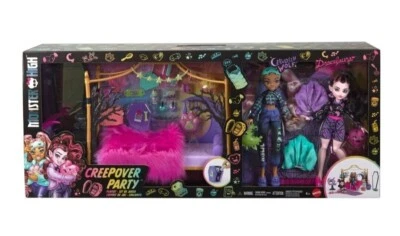 Monster High Creepover Bedroom Playset - Exclusive Draculaura & Clawdeen