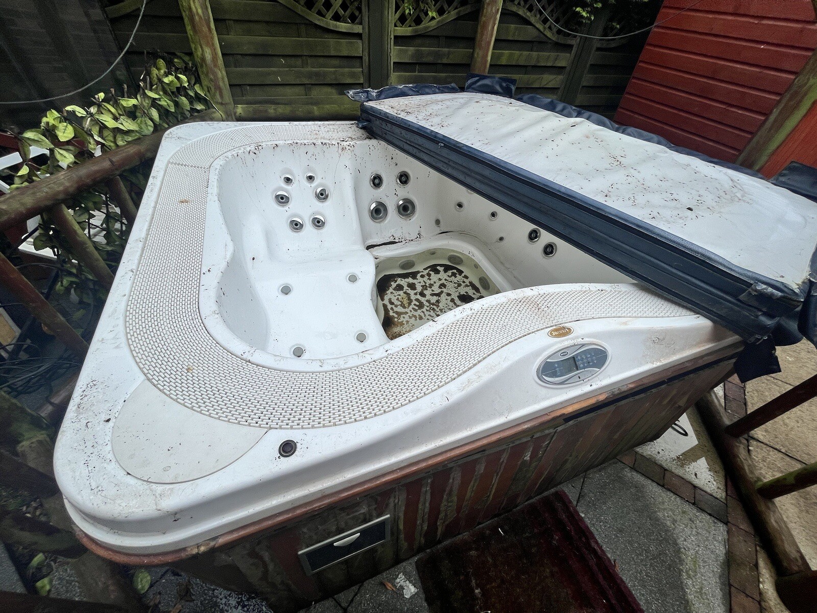 JACUZZI HOT TUB USED LARGE COLLECTION ONLY SPARES REPAIR eBay