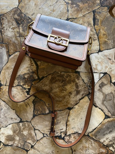 Louis Vuitton Dauphine Monogram Crossbody Bag Authentic Boutique Purchased