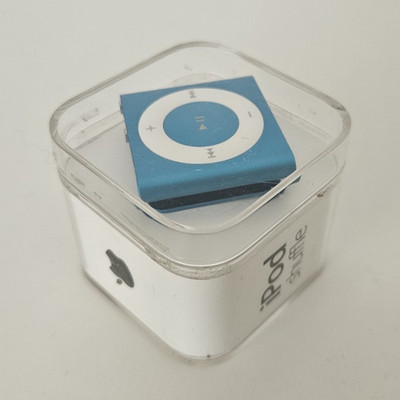 Apple iPod Shuffle 2GB Blau Player, Originalverpackung, wie neu