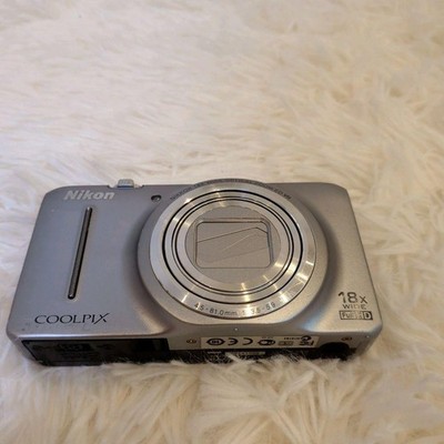Nikon COOLPIX S9300 Silver Compact Digital Camera Tested Working Japan