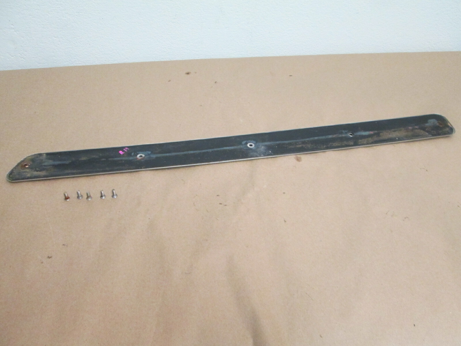 Rolls Royce Silver Shadow II 1980 - LH Front Door Chrome Sill Plate