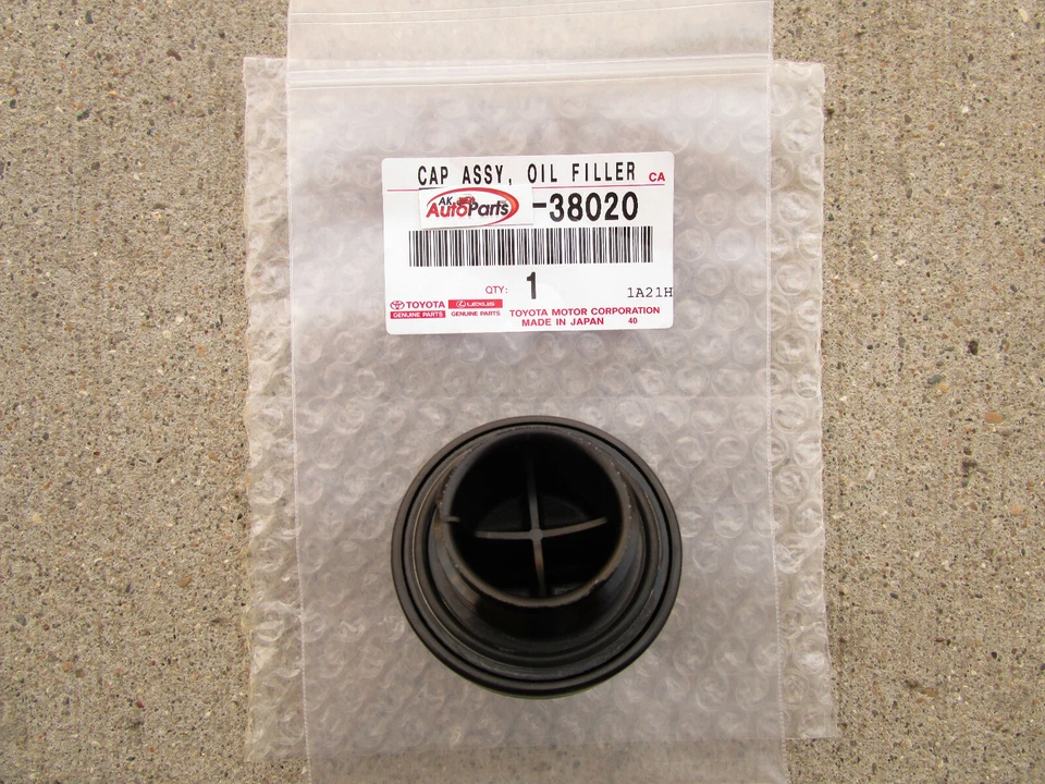 SE ADAPTA A: 08 - 13 TAPA DE LLENADO DE ACEITE DE MOTOR TOYOTA LAND CRUISER OEM NUEVO Foto 3 de 3