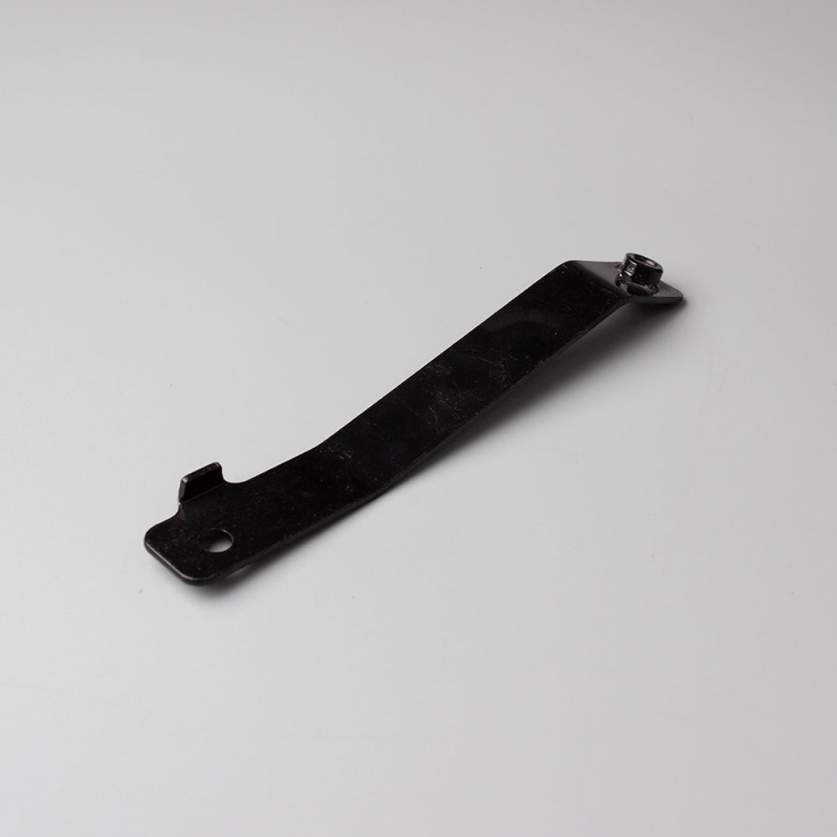 Right Mudguard Bracket for ZS1200DT Mud Flap Painted Plastic Black Bolt-on MOUNT