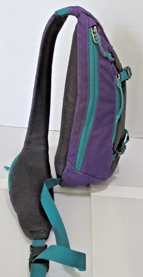 Mochila Bolso Bandolera Patagonia Atom 8 L Púrpura y Verde Color Raro Combo Foto 3 de 4