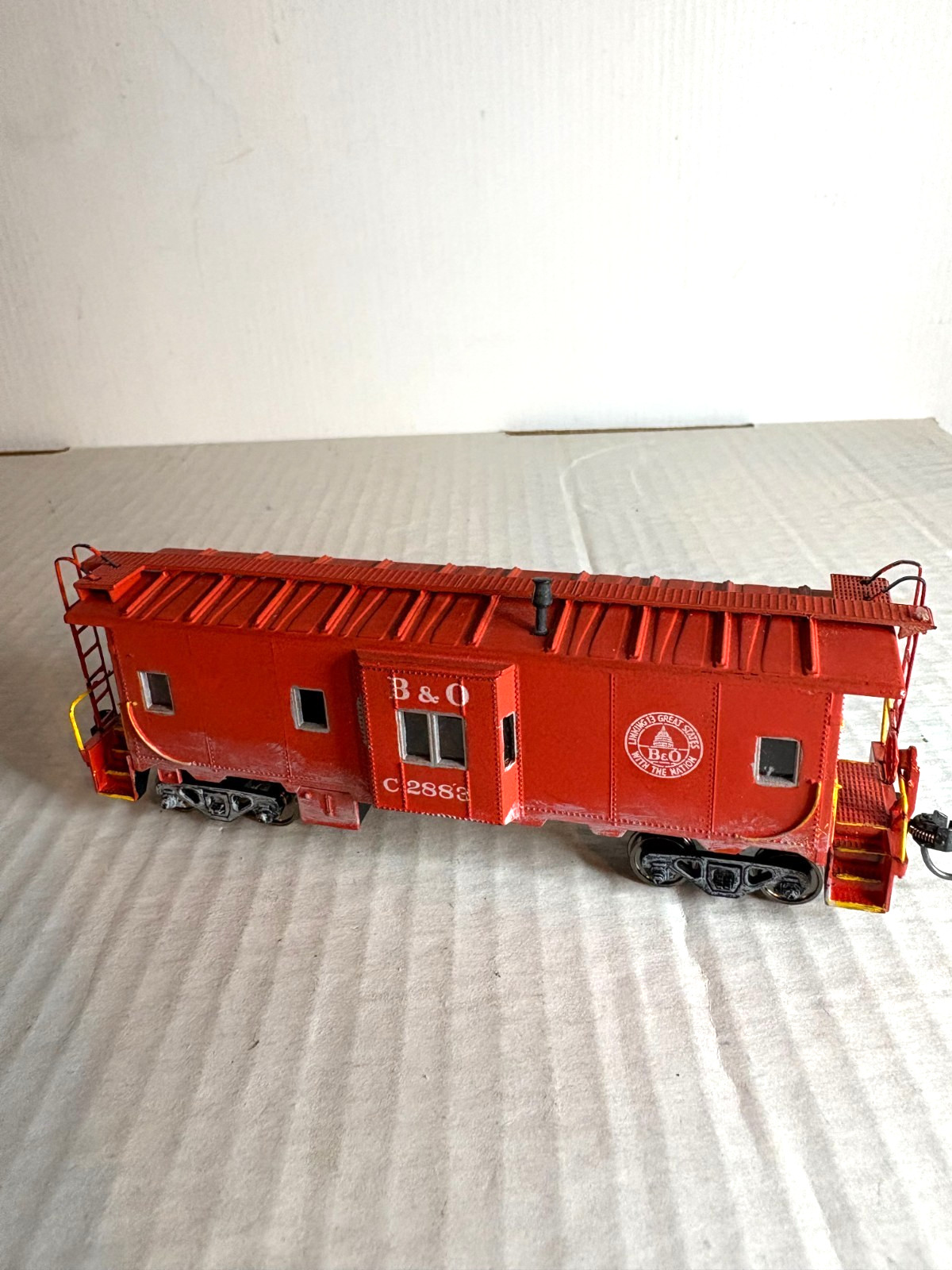 ATHEARN #????  B.& O. Bay Window Caboose #C2883 w/Kadees & Weathered  H.O. 1:87