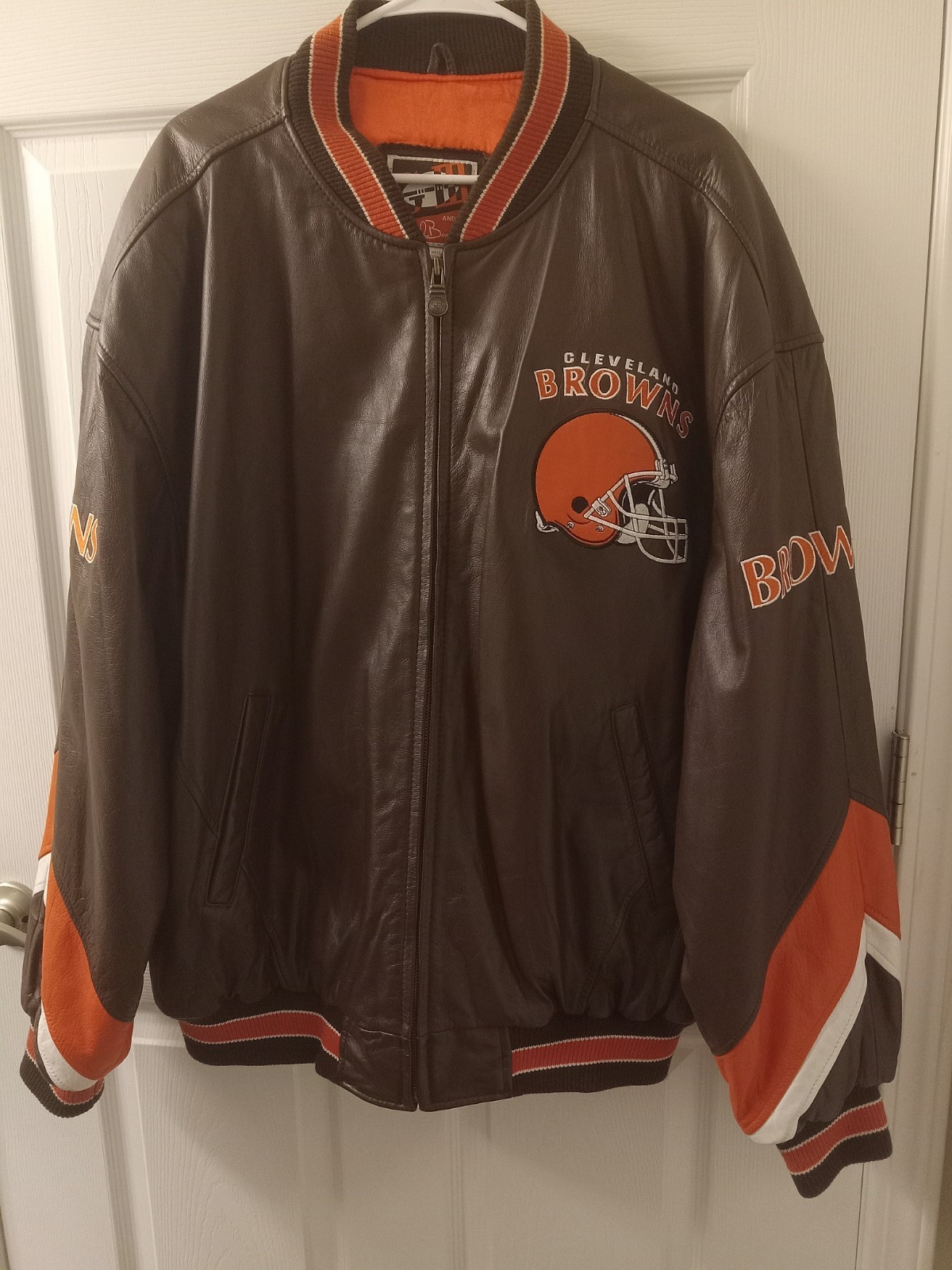 Picture 1 of 11