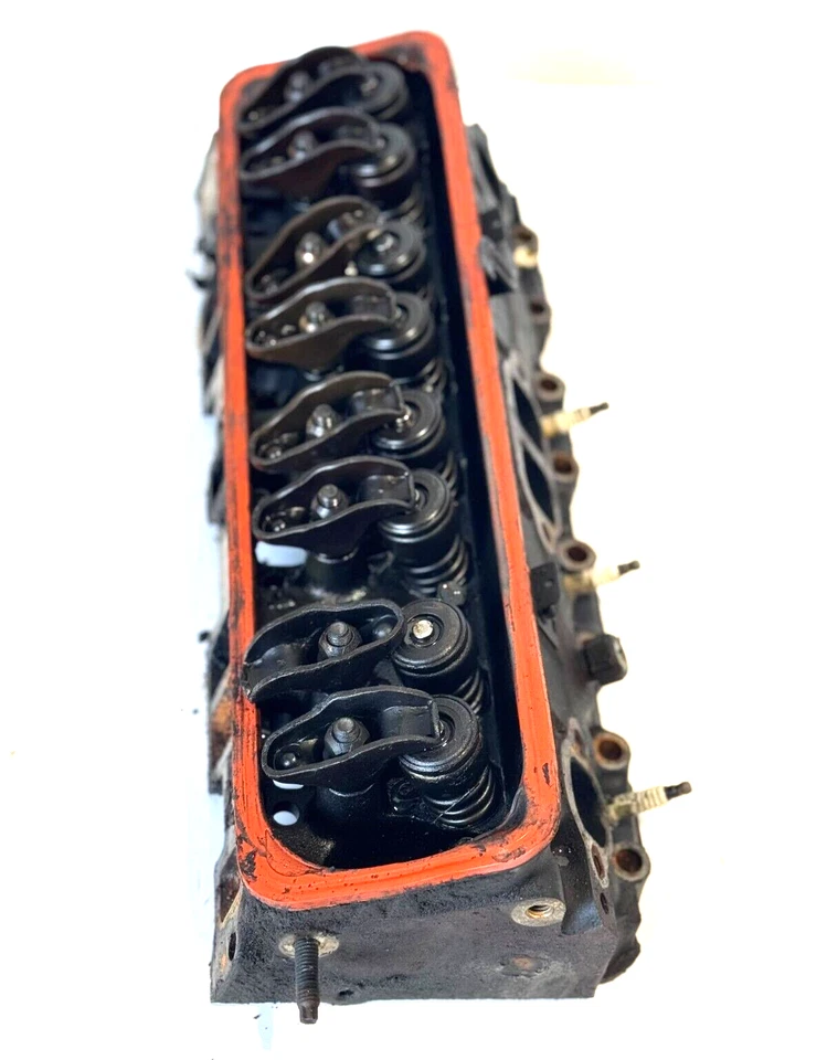 GMC K2500 350 TBI 1995 V8 culata usada buen estado para renovación Foto 3 de 4