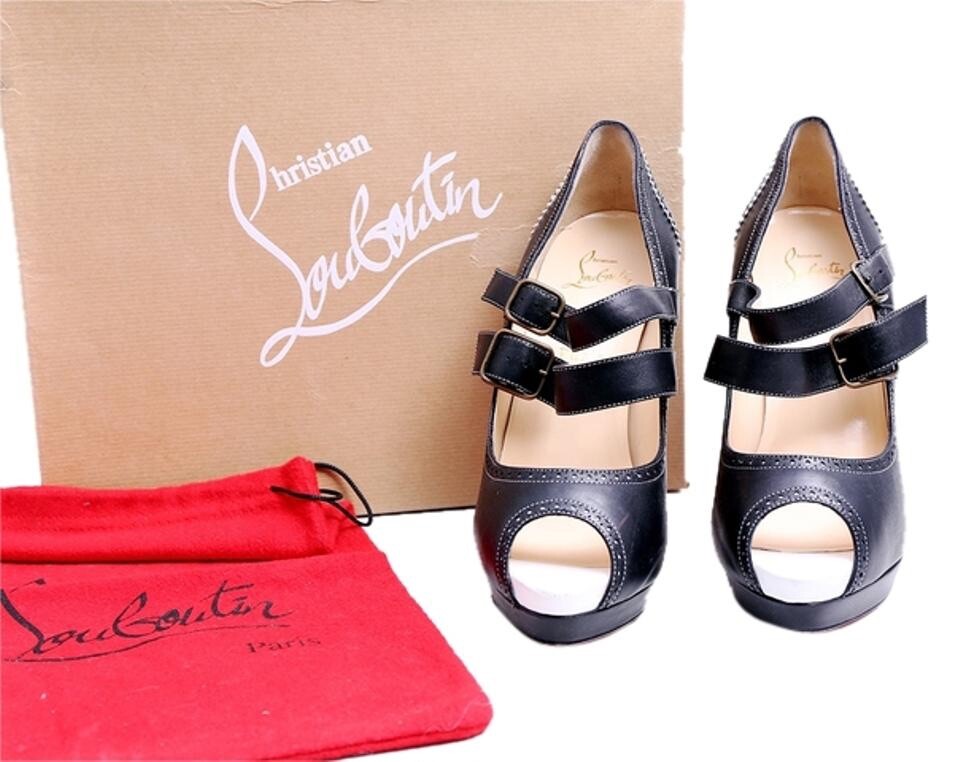 ルブタン Bollywoody 37 CHRISTIAN LOUBOUTIN spiked rubber flip flops, New, Auth