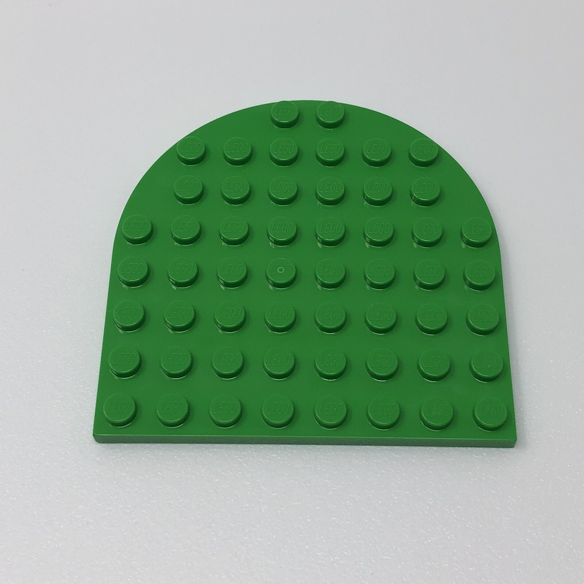 41948 LEGO Parts Plate 8x8 Rounded End BRIGHT GREEN (1)