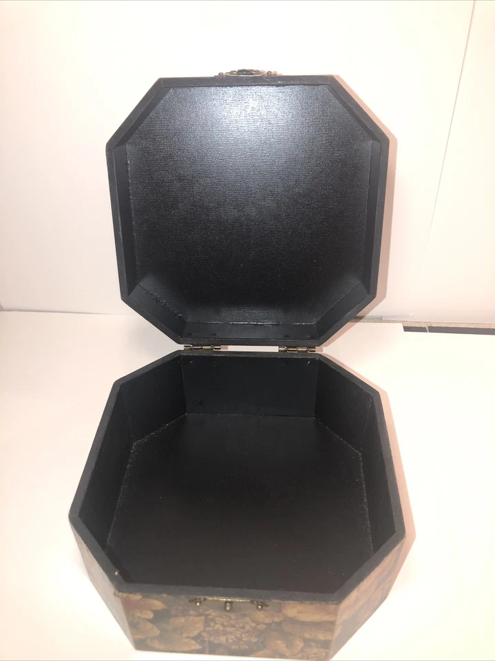 Three Wood Nesting Boxes - Image 2 of 4