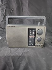 VTG Realistic Radio Shack AM/FM Portable Radio Receiver Model 12-726 Works AC/DC