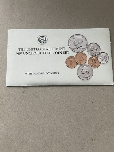 1989 US MINT UNCIRCULATED COIN SET P D