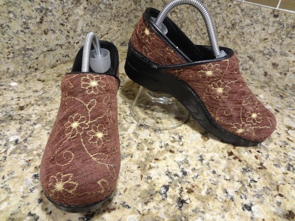  ZAPATOS PROFESIONALES SANITA GRAPADOS MUJER 38/7 M ZUECOS FLORALES USADOS EN EXCELENTE ESTADO Foto 3 de 4