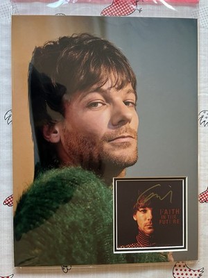 Louis Tomlinson signiert & montiert 16x12 Display - C.O.A. - One Direction