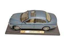 Maisto Jaguar S-Type with working doors, 32cm*14cm board | OakTreeAnimals (NEBL)