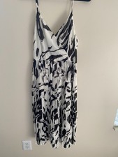 Nine West Women’s XS Black White Abstract Print Pleated Midi Dress Wrap Flowy