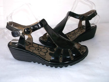 Stunning Fly London Black Patent Leather low wedge sandals SIZE 5 UK EXCELLENT
