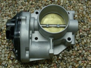 2006 Ford 500 throttle body #4