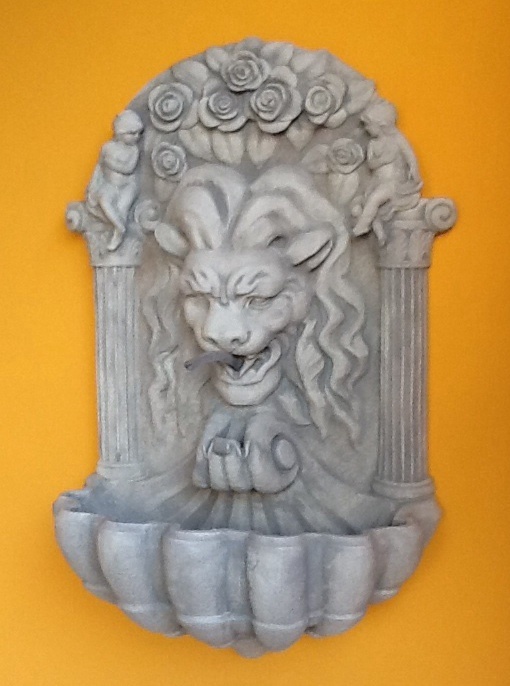 Brunnen, Löwenkopf Wandbrunnen, Gartenbrunnen, Springbrunnen, Steinguss