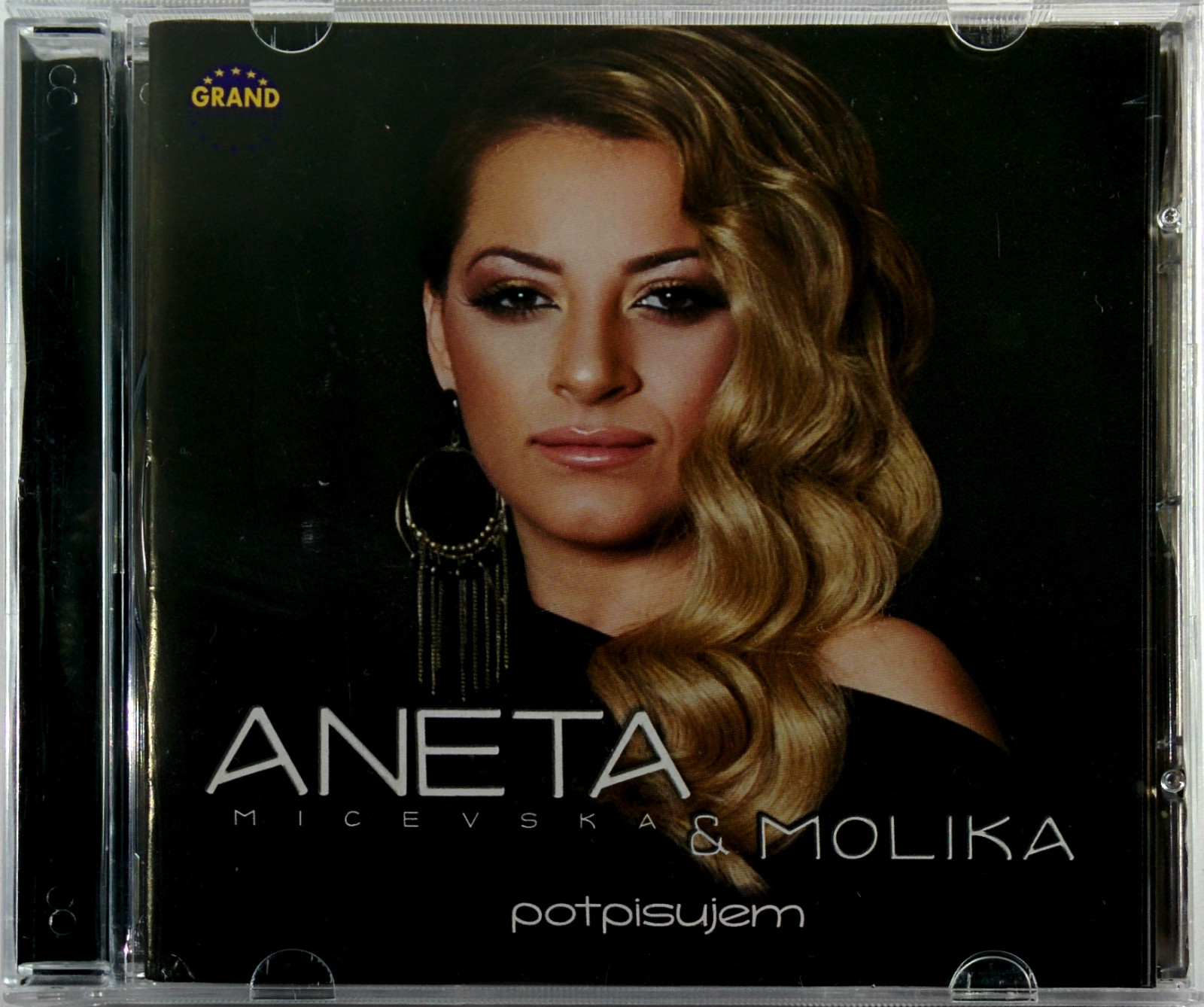 CD ANETA MICEVSKA & MOLIKA POTPISUJEM ALBUM 2015 grand music FOLK serbia bosna 