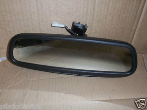Auto dimming rear view mirror ford focus