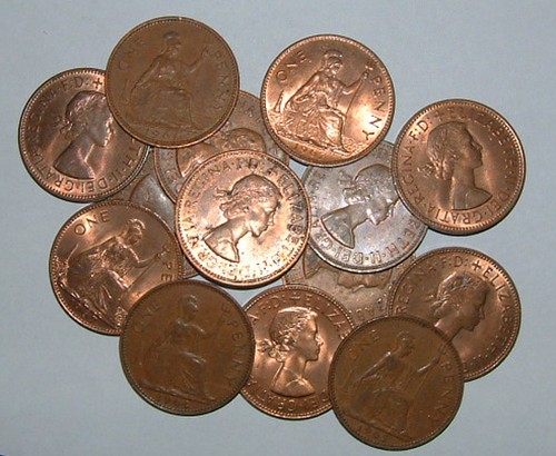 Elizabeth II Bronze Penny