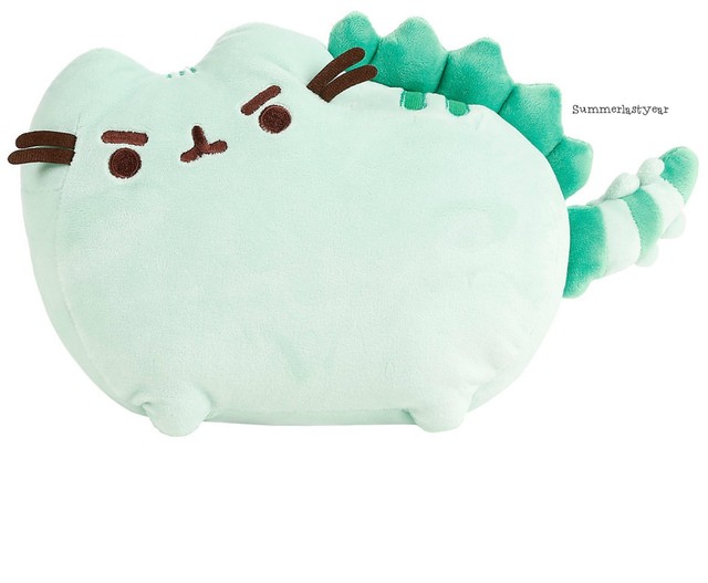 pusheen noodles plush