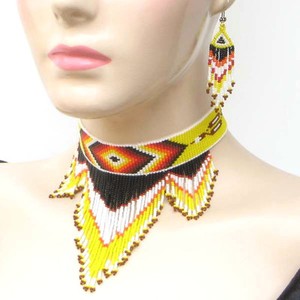 Free easy pattern for preatty beaded necklace Bronze Age