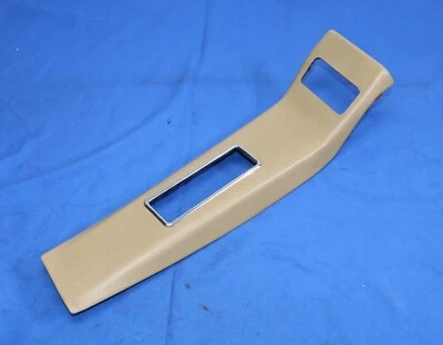 Cubierta de cuero con borde de columna de pilar B medio superior del lado izquierdo del conductor OEM Jaguar XJ12 Foto 1 de 4