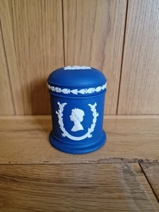 Wedgewood Silver Jubilee 1977 Dark Blue Jasperware Candy Jar - Picture 1 of 9