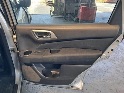 Used Rear Right Door Interior Trim Panel fits: 2017 Nissan Pathfinder  Grade A Foto 1 de 4