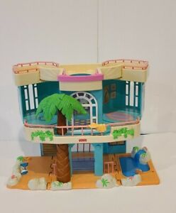 Vintage 2000 Mattel Sweet Street  Beach House 